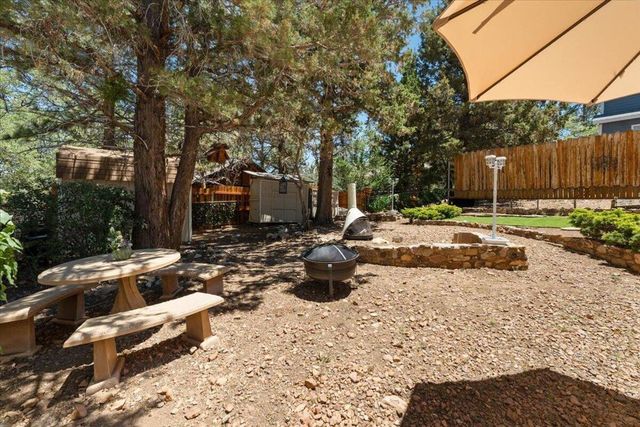 819 Holmes Lane, Sugarloaf, CA 92386