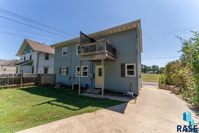 1012 W 8th St St E Street E, Sioux Falls, SD 57104