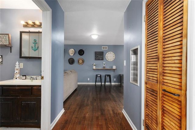 516 Park Street, Linwood, KS 66052