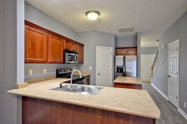 70 JOHN SEVIER AVE, Clarksville, TN 37040