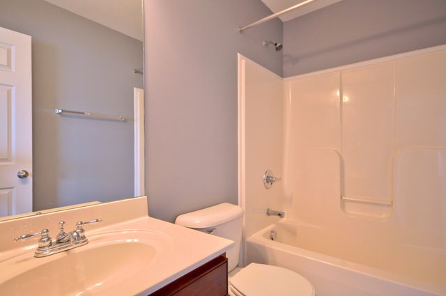 70 JOHN SEVIER AVE, Clarksville, TN 37040