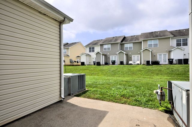 70 JOHN SEVIER AVE, Clarksville, TN 37040