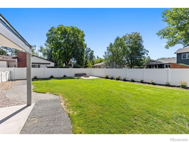 619 Blue Mountain Court, Windsor, CO 80550