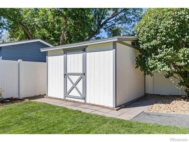 619 Blue Mountain Court, Windsor, CO 80550