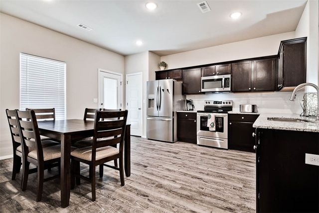 3051 Emil Drive, Fayetteville, AR 72704