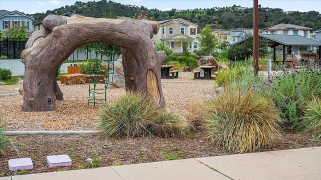 27960 Moosa Creek Way, Valley Center, CA 92082