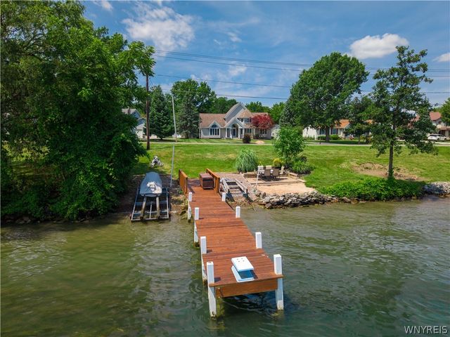 3464 East River Road, Grand Island, NY 14072