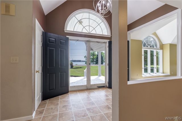 3464 East River Road, Grand Island, NY 14072