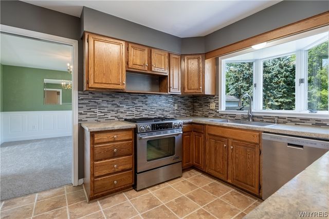 3464 East River Road, Grand Island, NY 14072