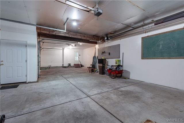 3464 East River Road, Grand Island, NY 14072