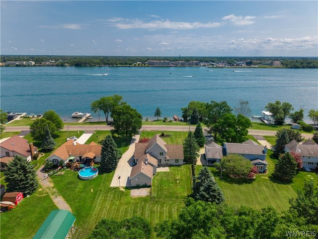 3464 East River Road, Grand Island, NY 14072
