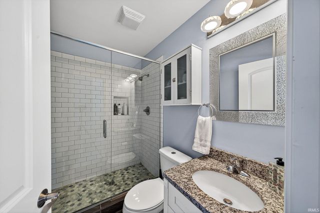 1005 White Oak Drive, South Bend, IN 46617