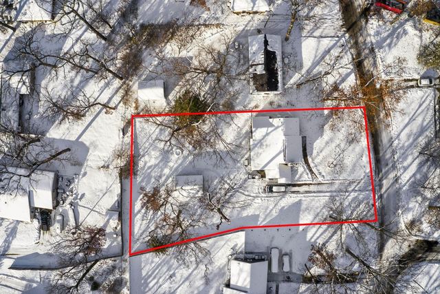 1005 White Oak Drive, South Bend, IN 46617