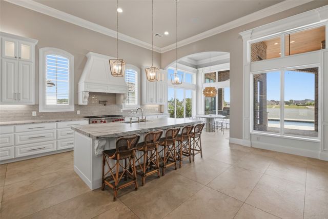 6215 Lakeside Drive, Fort Worth, TX 76179