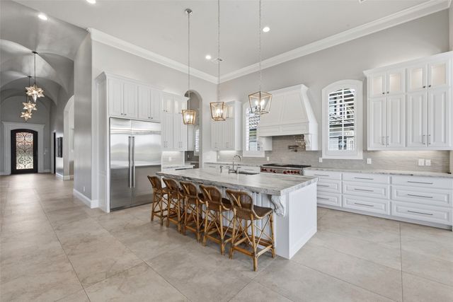 6215 Lakeside Drive, Fort Worth, TX 76179