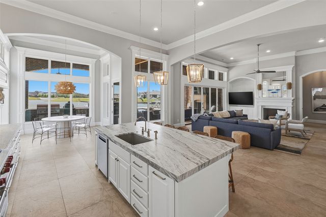6215 Lakeside Drive, Fort Worth, TX 76179