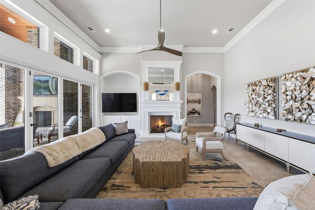6215 Lakeside Drive, Fort Worth, TX 76179
