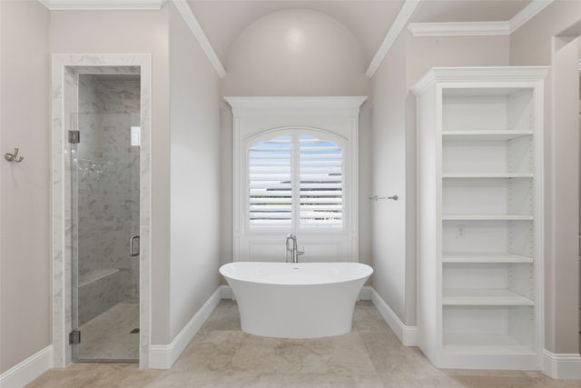 6215 Lakeside Drive, Fort Worth, TX 76179