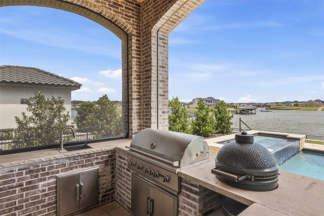 6215 Lakeside Drive, Fort Worth, TX 76179