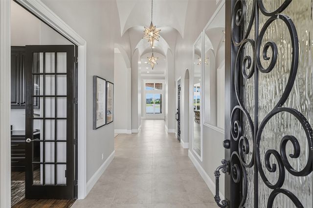 6215 Lakeside Drive, Fort Worth, TX 76179