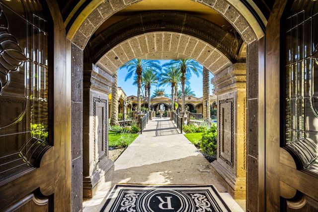 14 Strauss Terrace, Rancho Mirage, CA 92270