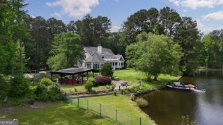 625 W Lake Drive, Oxford, GA 30054