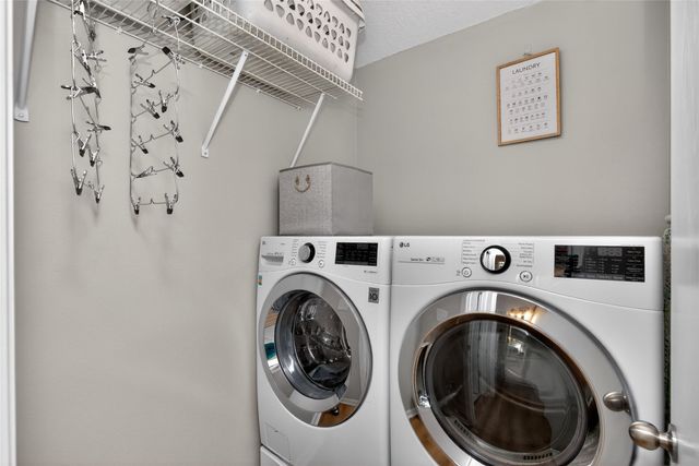 5890 Scenic View Drive, Pleasant Hill, IA 50327