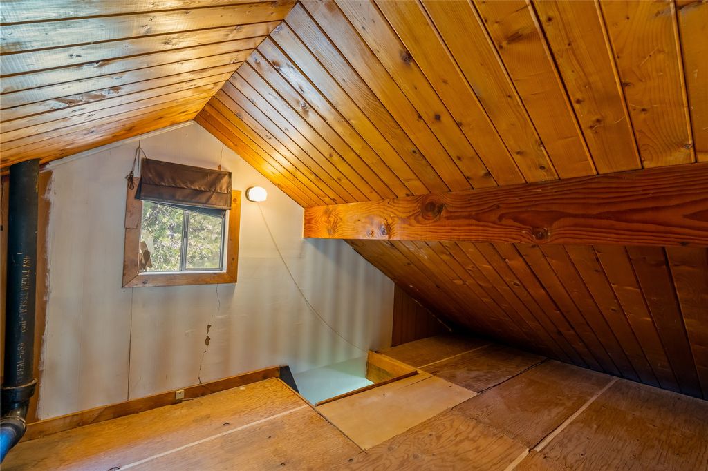 Image 13 of property listing at 1499 San Diego Loop, Jemez Springs, NM 87025