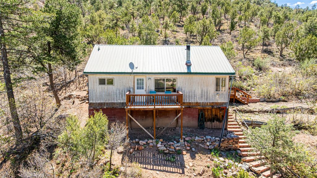 Image 28 of property listing at 1499 San Diego Loop, Jemez Springs, NM 87025
