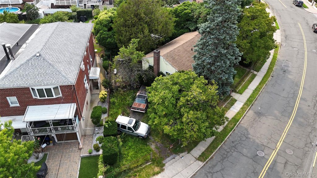 3140 Country Club Road, Bronx, NY 10465 — photo 5