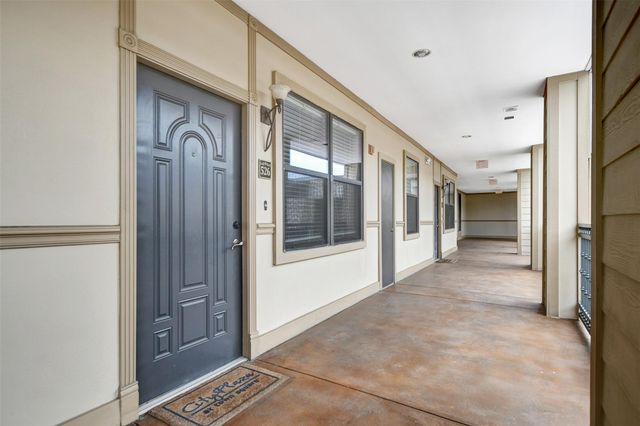 2299 Lone Star Drive 526, Sugar Land, TX 77479