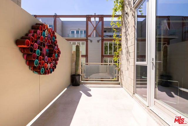 3450 Cahuenga Boulevard 607, Los Angeles, CA 90068