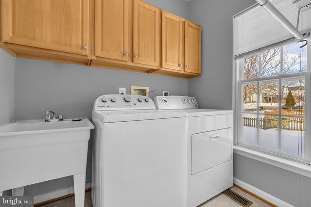 43654 KENAI CT, Chantilly, VA 20152