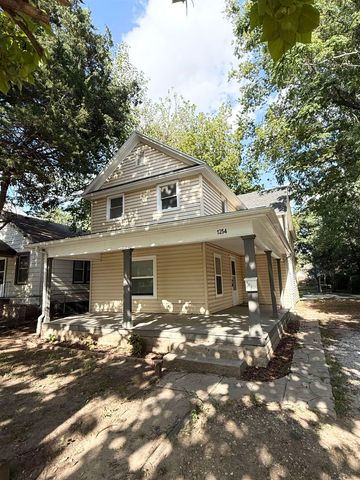 1254 N Lewellen St, Wichita, KS 67203