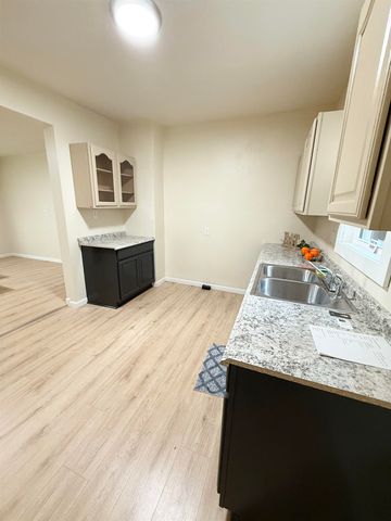 1254 N Lewellen St, Wichita, KS 67203