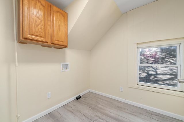 1254 N Lewellen St, Wichita, KS 67203