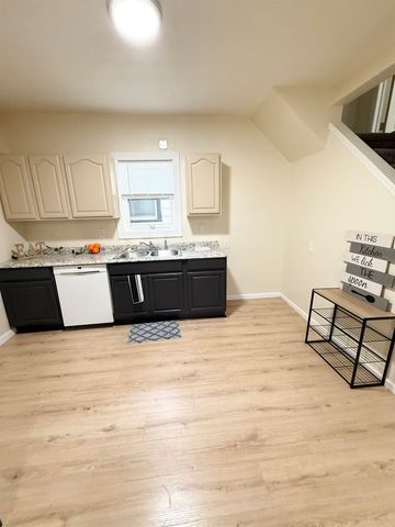 1254 N Lewellen St, Wichita, KS 67203