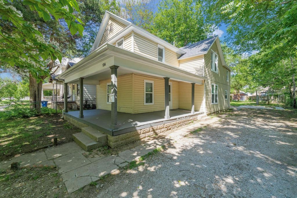 1254 N Lewellen St, Wichita, KS 67203