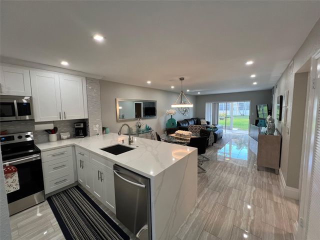 9780 Marina Boulevard 415, Boca Raton, FL 33428