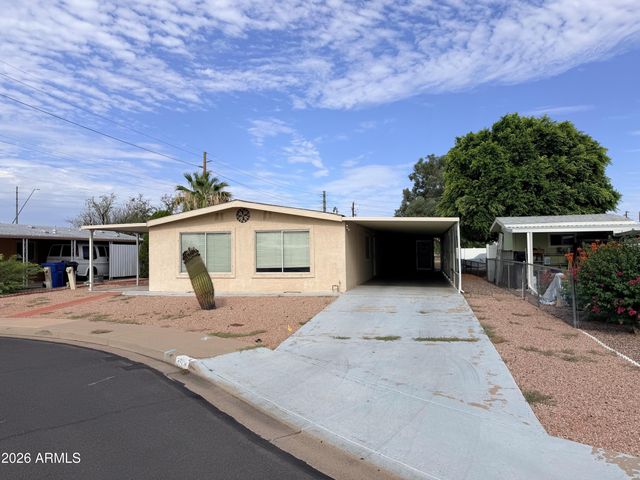 358 S ALVARO Circle, Mesa, AZ 85206