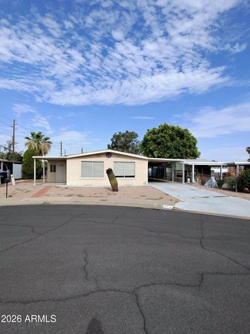 358 S ALVARO Circle, Mesa, AZ 85206