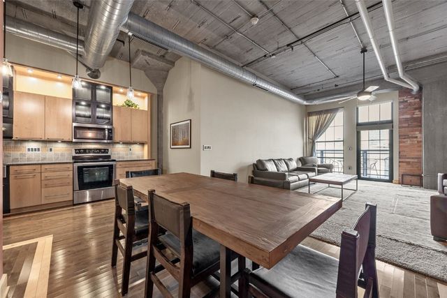 900 2nd Street SE 204, Cedar Rapids, IA 52401