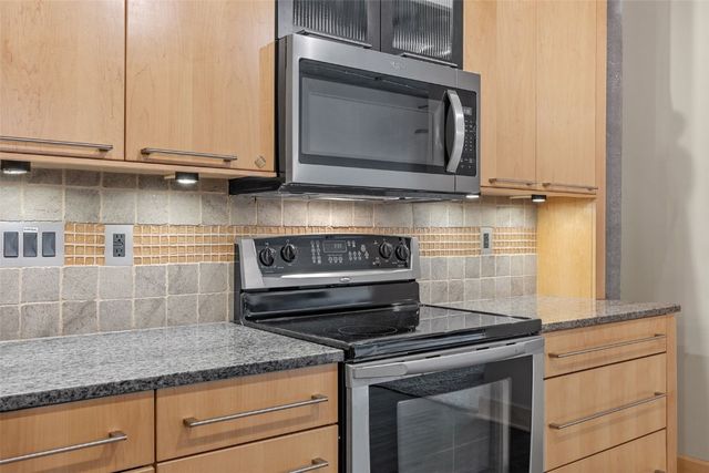 900 2nd Street SE 204, Cedar Rapids, IA 52401