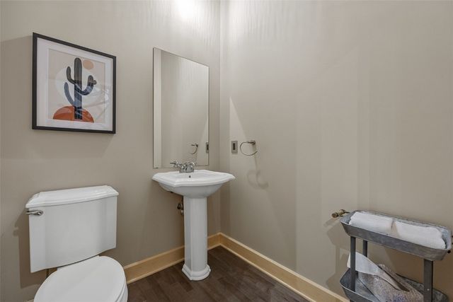 900 2nd Street SE 204, Cedar Rapids, IA 52401