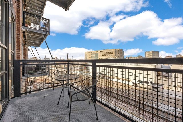 900 2nd Street SE 204, Cedar Rapids, IA 52401