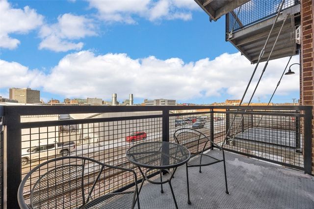 900 2nd Street SE 204, Cedar Rapids, IA 52401