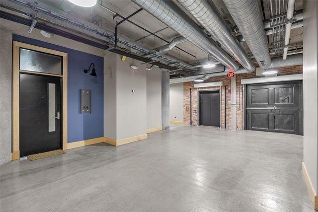 900 2nd Street SE 204, Cedar Rapids, IA 52401