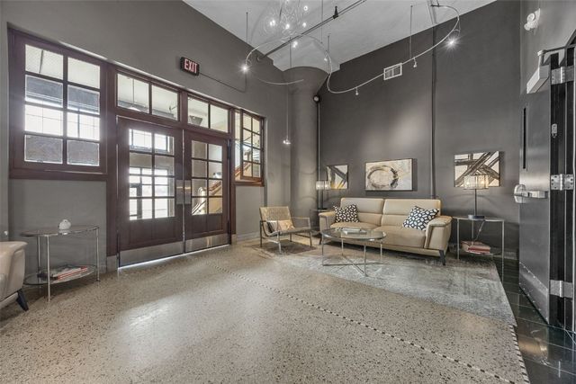 900 2nd Street SE 204, Cedar Rapids, IA 52401