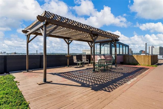 900 2nd Street SE 204, Cedar Rapids, IA 52401