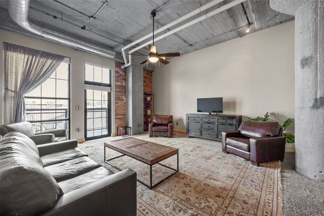 900 2nd Street SE 204, Cedar Rapids, IA 52401